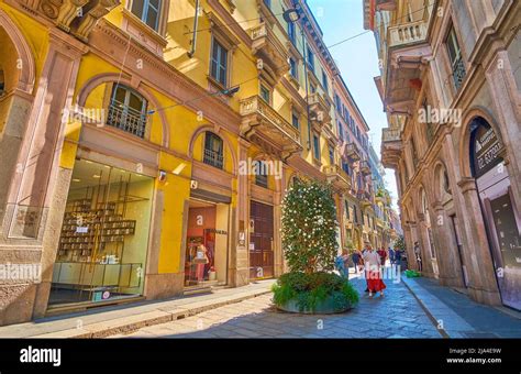 via della spiga shopping